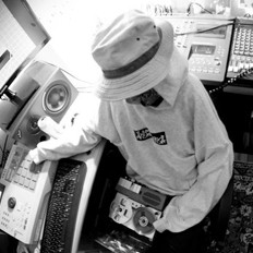 Adlib Swayze - hhv.de mag Artist & Partner Vinyl Charts aus 2015 Adlib Swayze - hhv.de mag Artist & Partner Vinyl Charts aus 2015